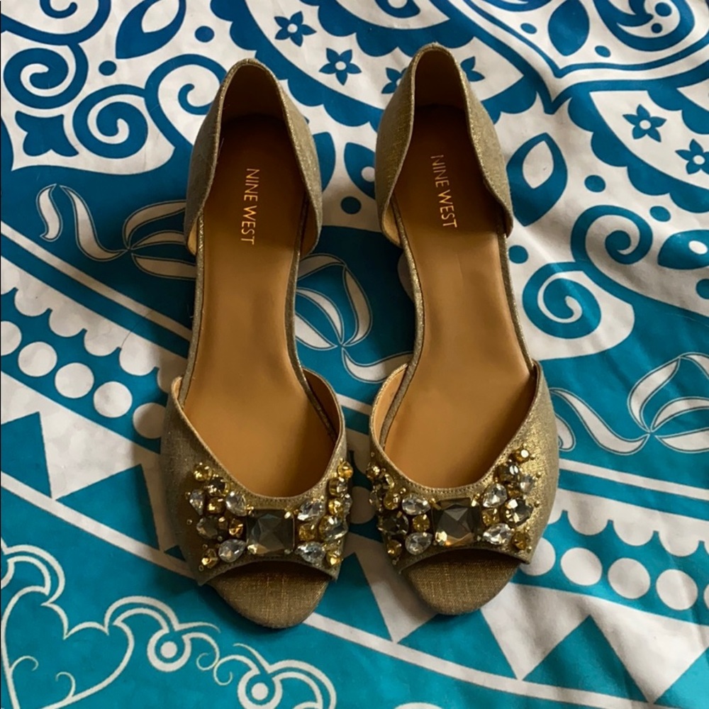 Gold Nine West shoes size 10